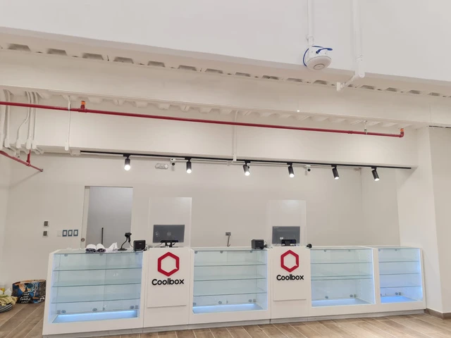 Proyecto Coolbox ejecutado por A&R Constructores